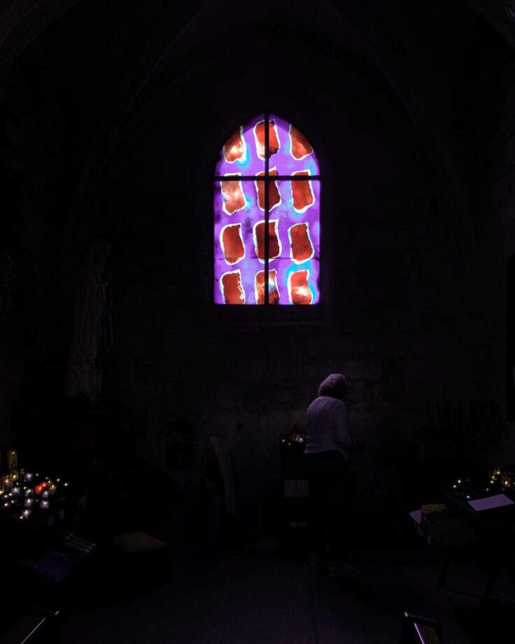 église